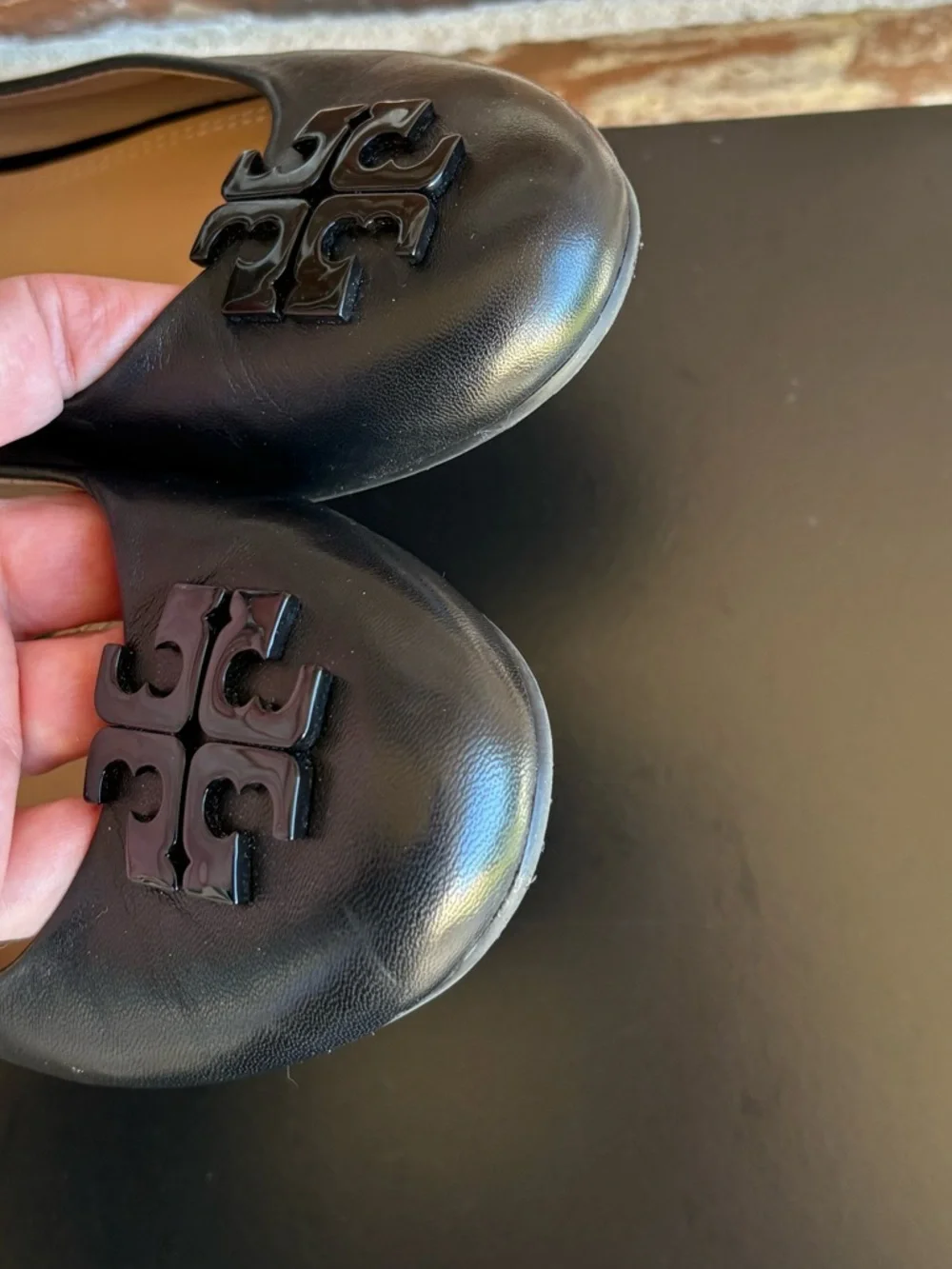 Tory Burch Lowell 2 Black Leather Ballet Flats Logo Size 8 - Picture 7 of 12